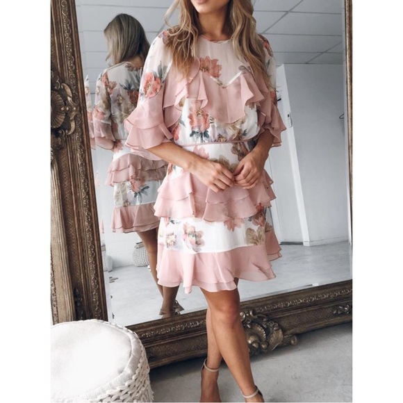 TALULAH Dresses & Skirts - Talulah Darcy Floral Print Dress Short Sleeve Ruffled Tiered Mini Dress S